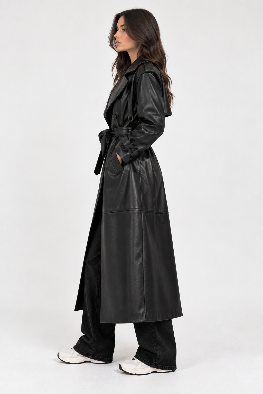 TRENCHCOAT LACK-EFFEKT LANG