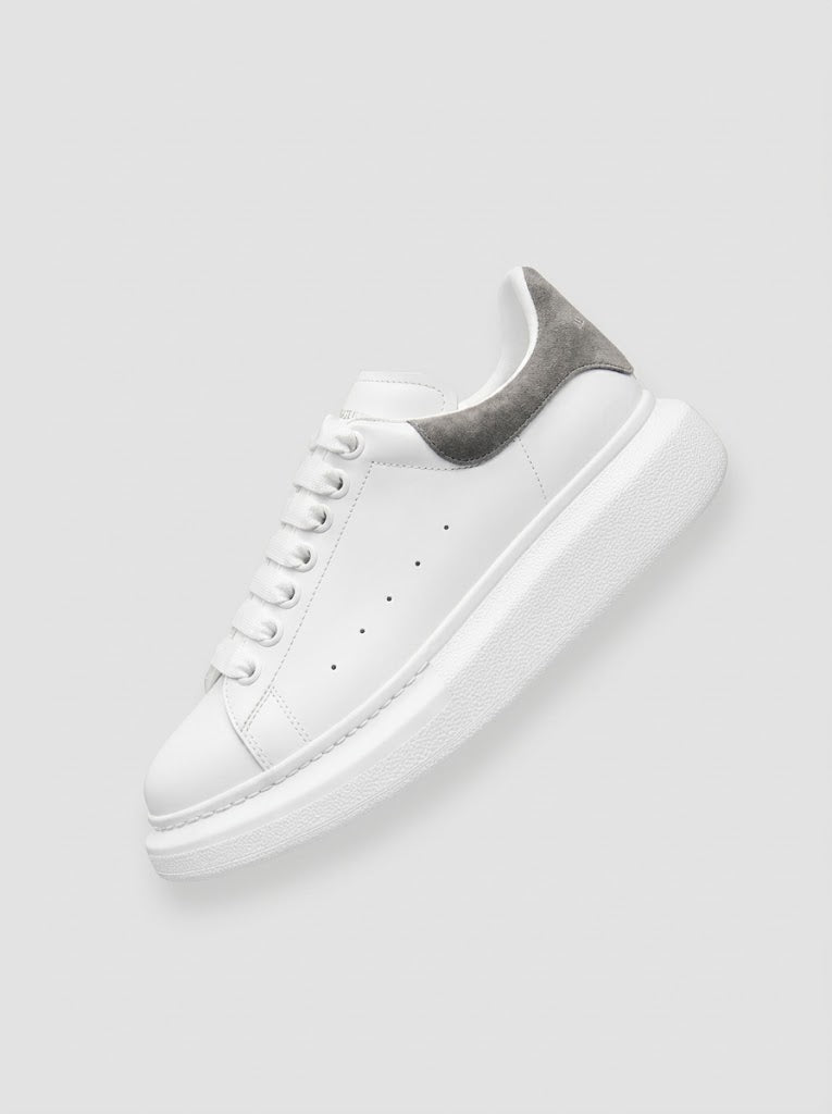 QUEEN SNEAKER