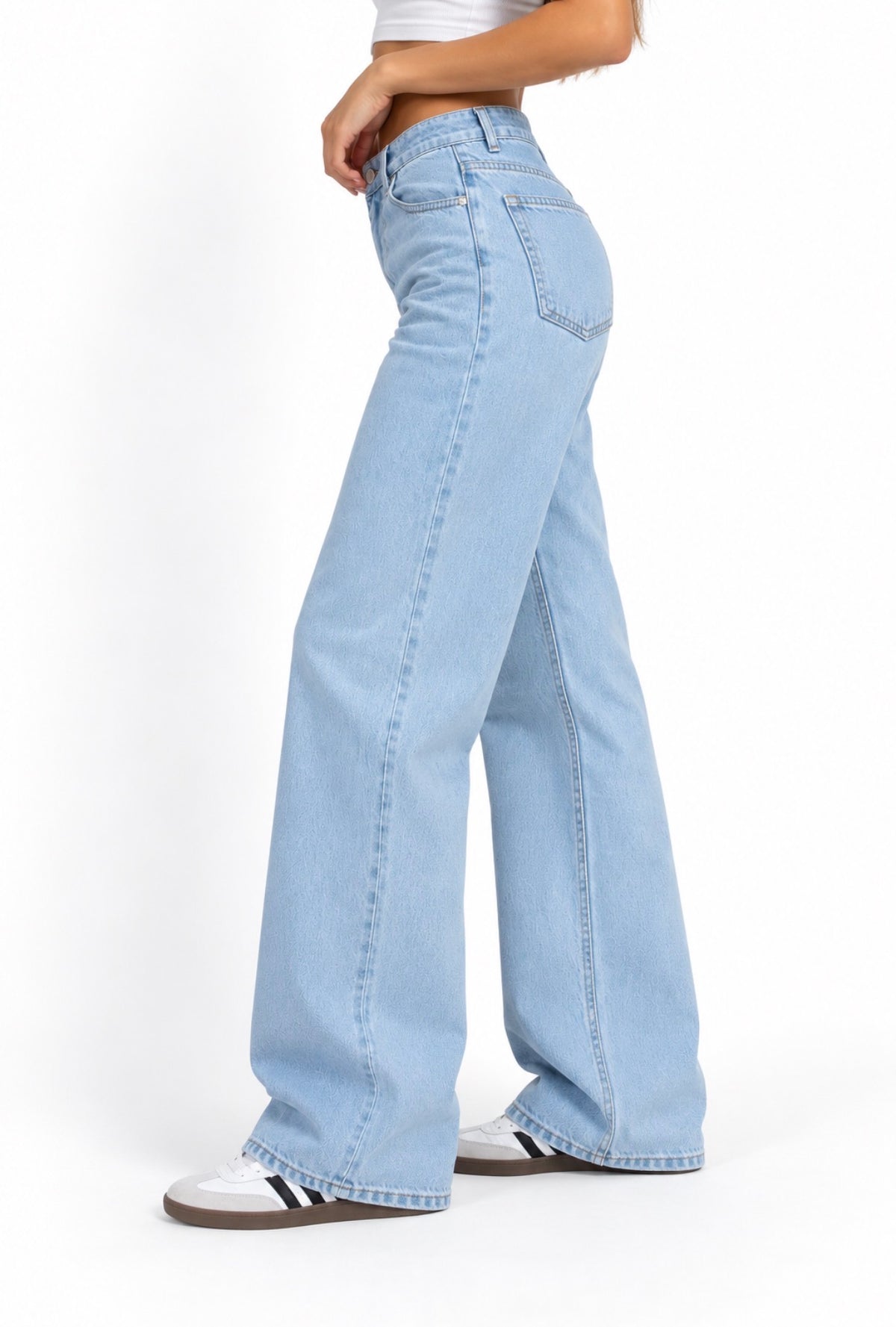 HIGH WAIST BAGGY JEANS